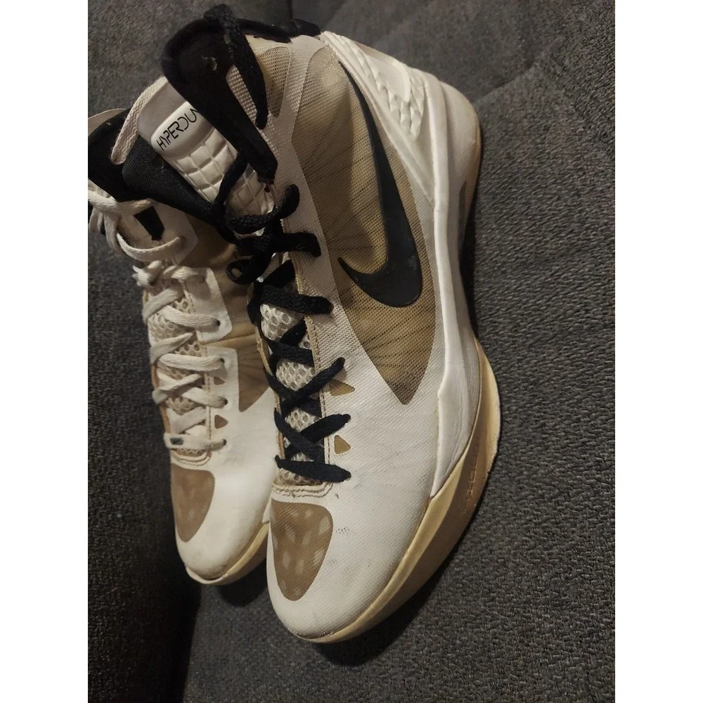 Nike HYPERDUNK Zoom Flywire 2011 Men Size 10.5 White Black Basketball Shoes Flaw